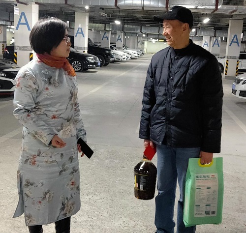 九三学社绵阳市涪城支社春节慰问老（病）社员1-500.jpg