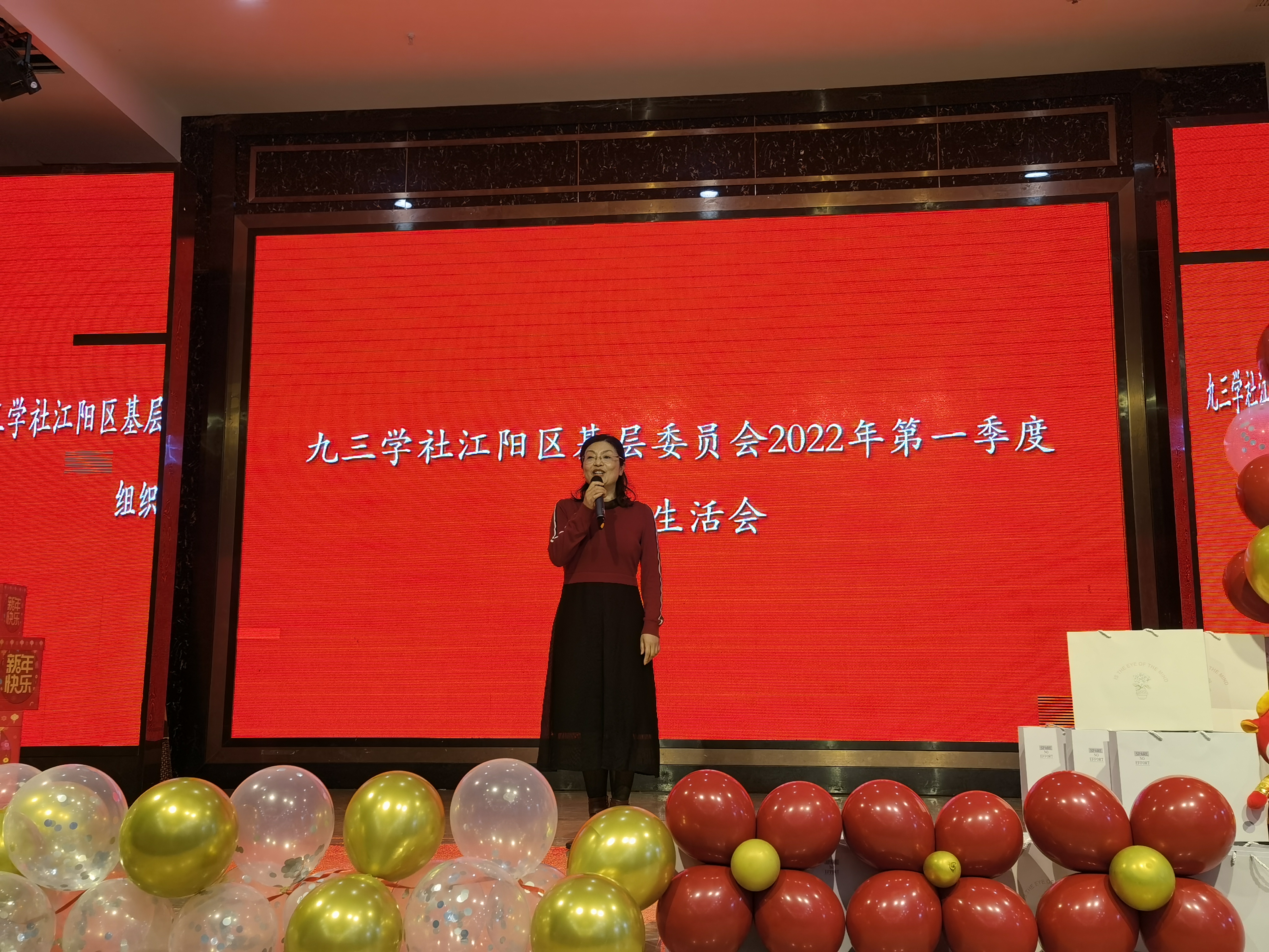 afa89a3db169c13913d5ea55603f75e.jpg