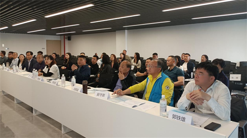 九三学社绵阳市经开支社和绵阳九三企业家联谊会联合召开参政议政培训会4.png