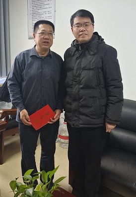 1中共自贡市委常委吴伟到九三学社市委会机关走访慰问.jpg