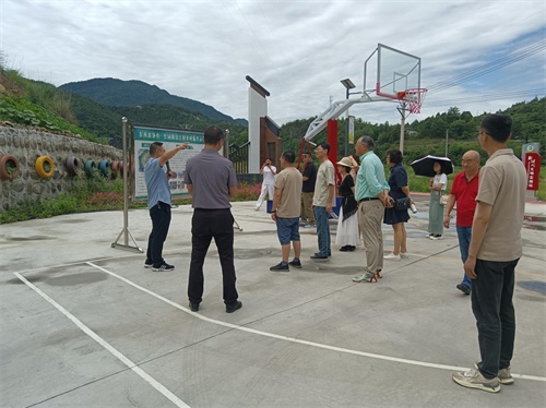 九三学社绵阳市游仙委员会联合绵阳九三企业家联谊会赴青川开展调研1.png
