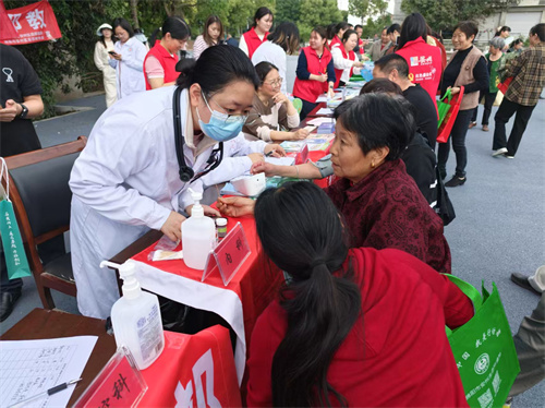 安州支社义诊2.jpg