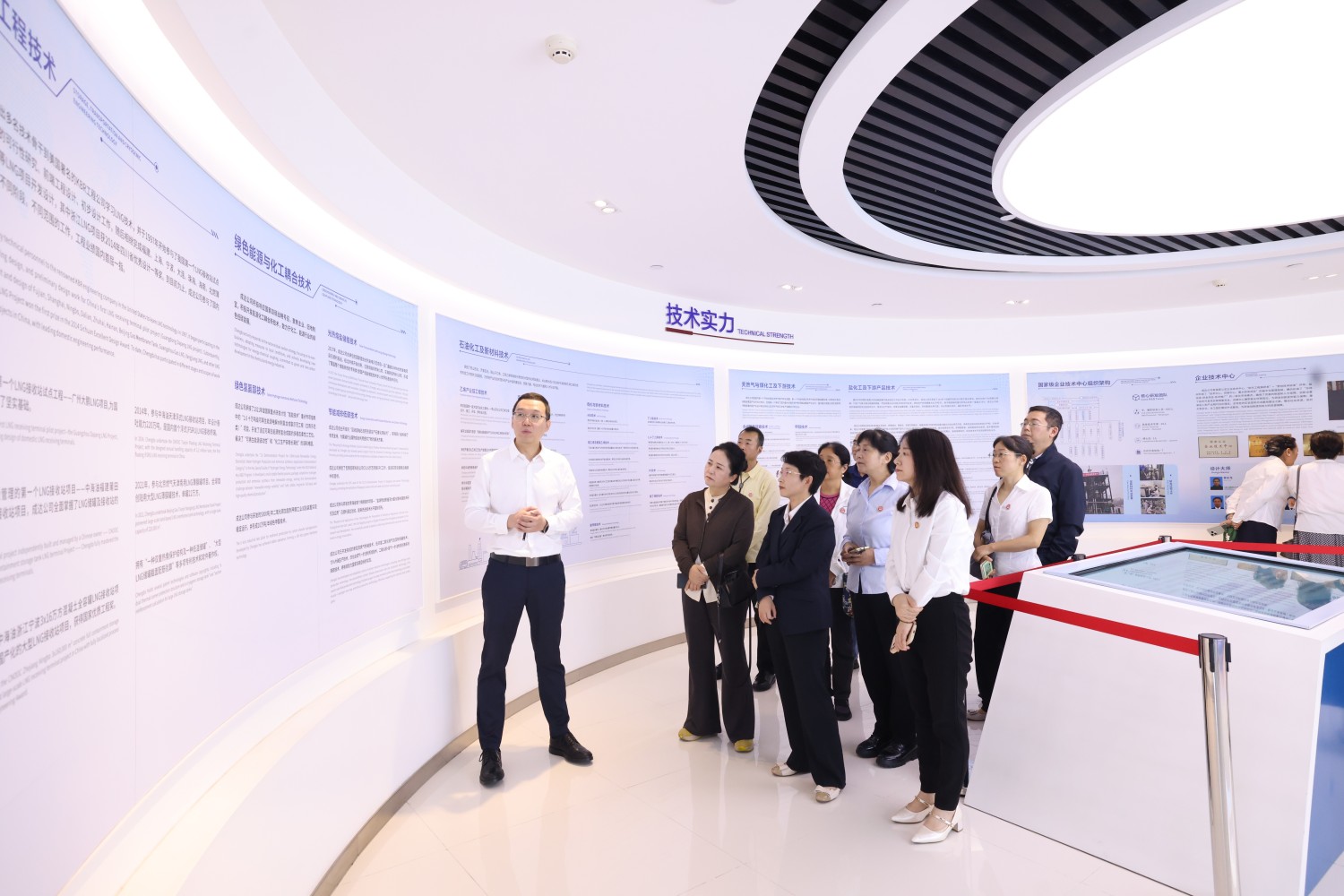 图片3.jpg 图片3.jpg
