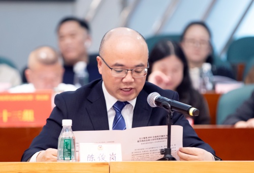联组发言(陈俊岗).jpg 联组发言(陈俊岗).jpg